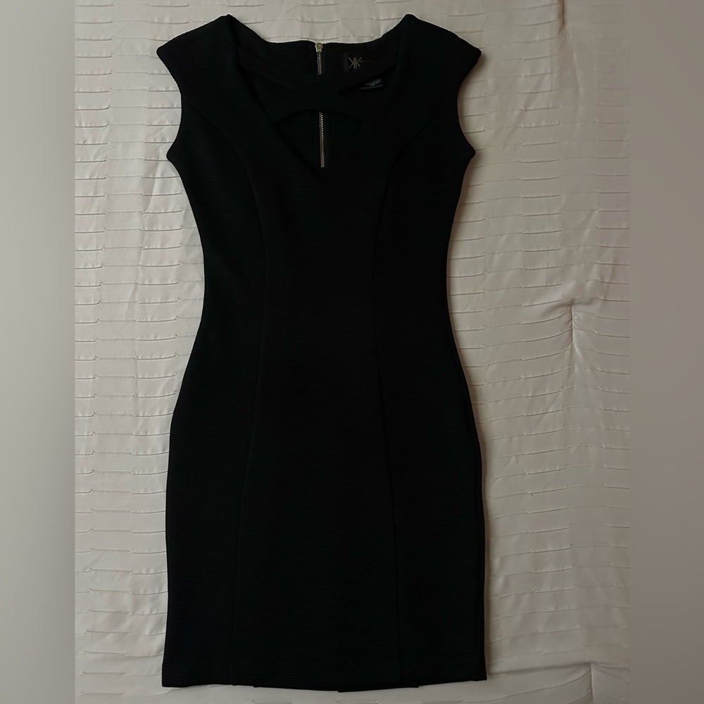 Kardashians Form Fitting Body-con Stretch Midi Dress